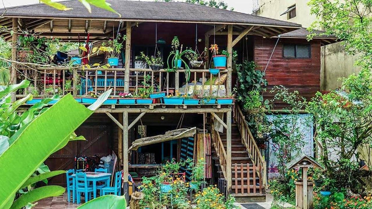 Wood House Hostel La Fortuna Extérieur photo