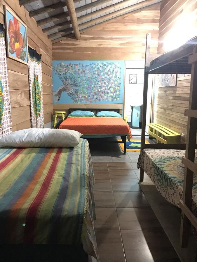 Wood House Hostel La Fortuna Extérieur photo